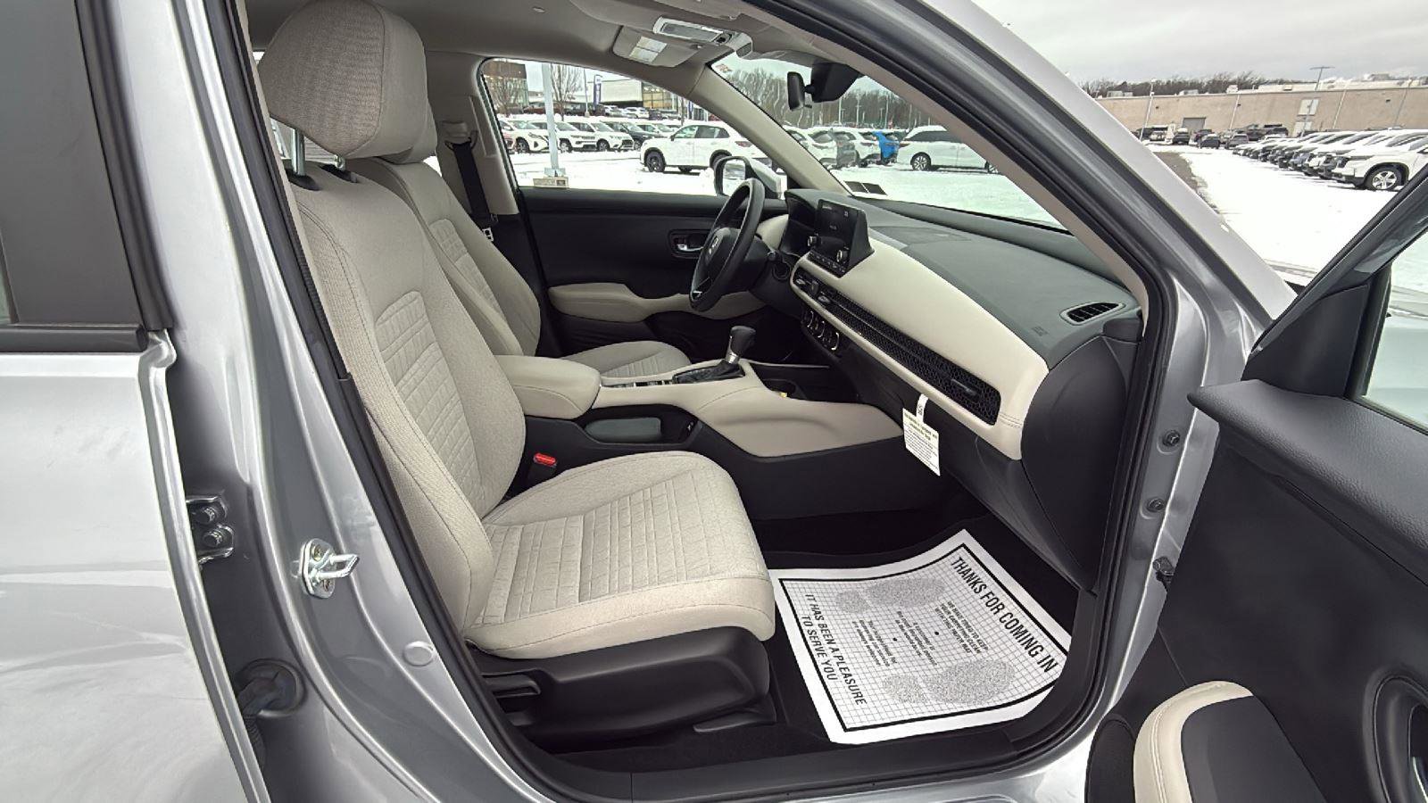 Used 2023 Honda HR-V LX image 18