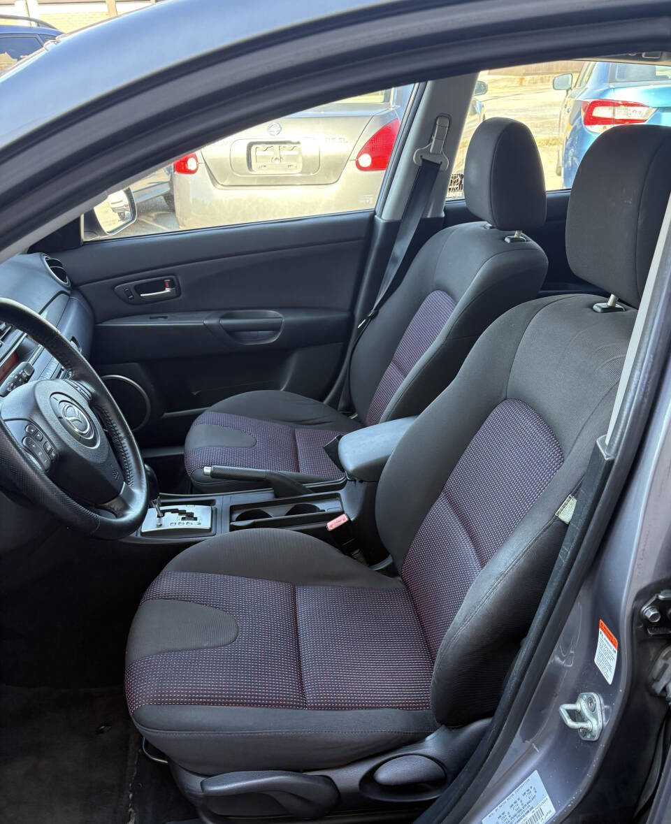 Used 2004 MAZDA MAZDA3 s FWD image 6