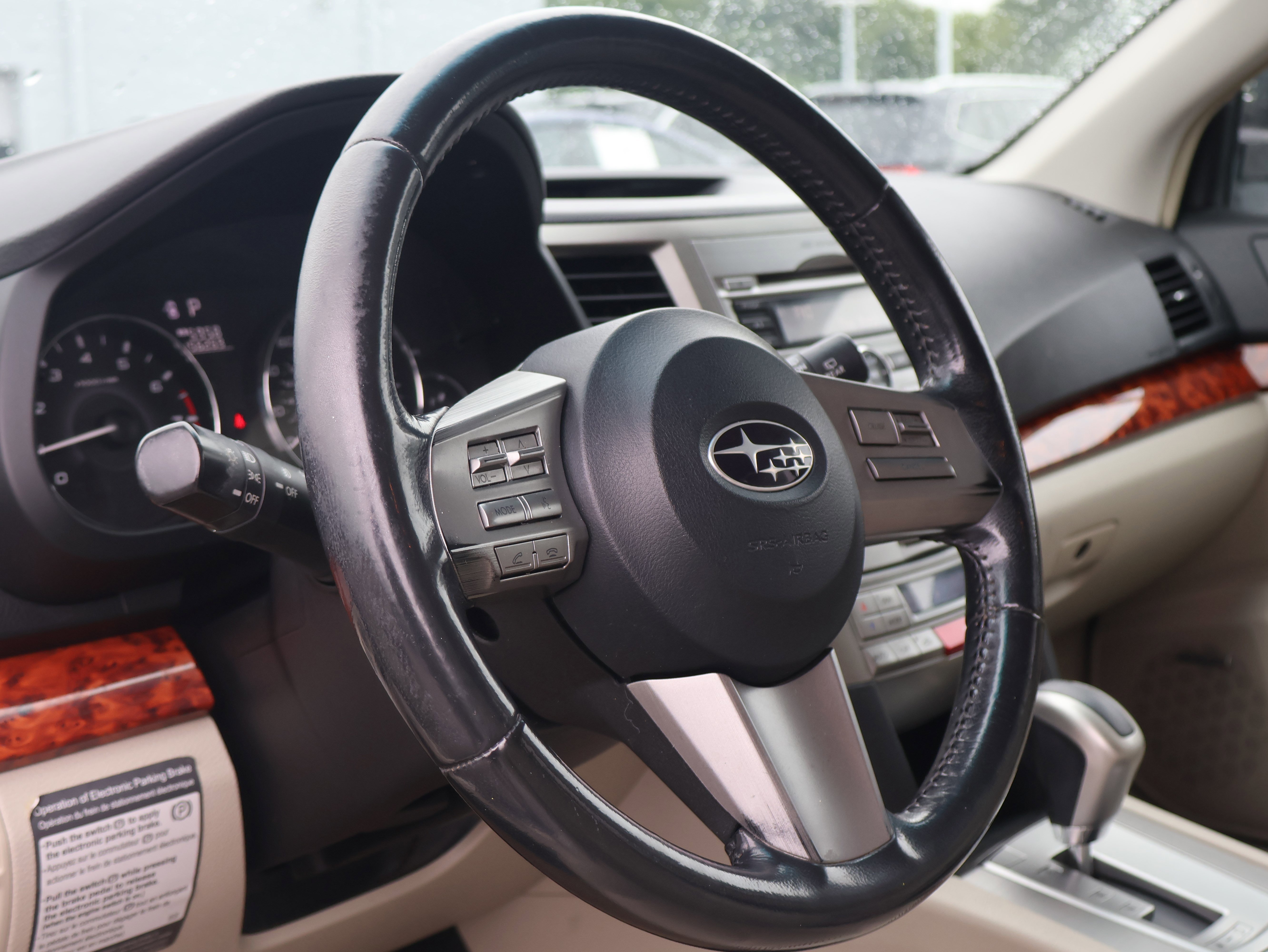 Used 2011 Subaru Outback 2.5i Limited w/ PWR Moonroof Pkg AWD/4WD image 20