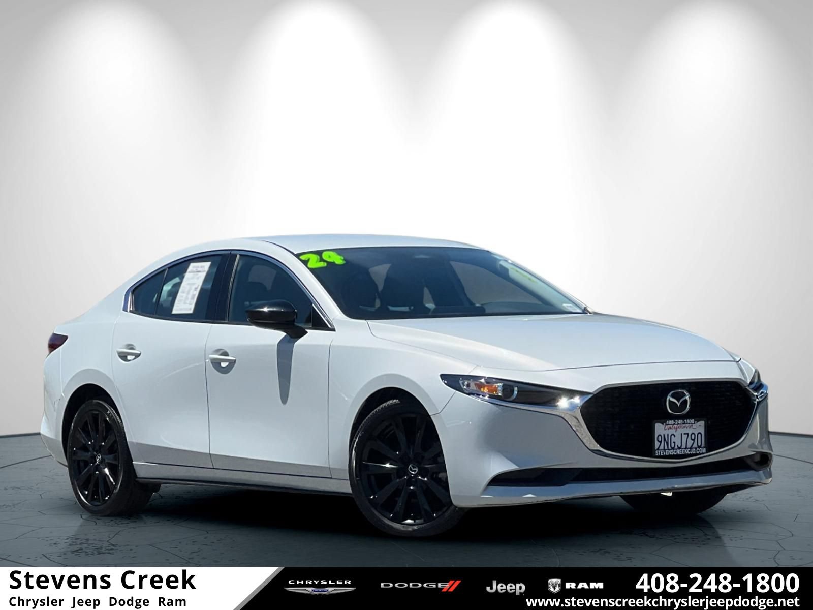 Used 2024 MAZDA MAZDA3 s FWD image 1