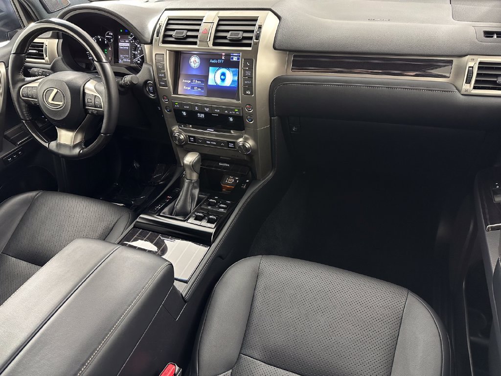 Used 2021 Lexus GX 460 Luxury w/ Accessory Package AWD/4WD image 40