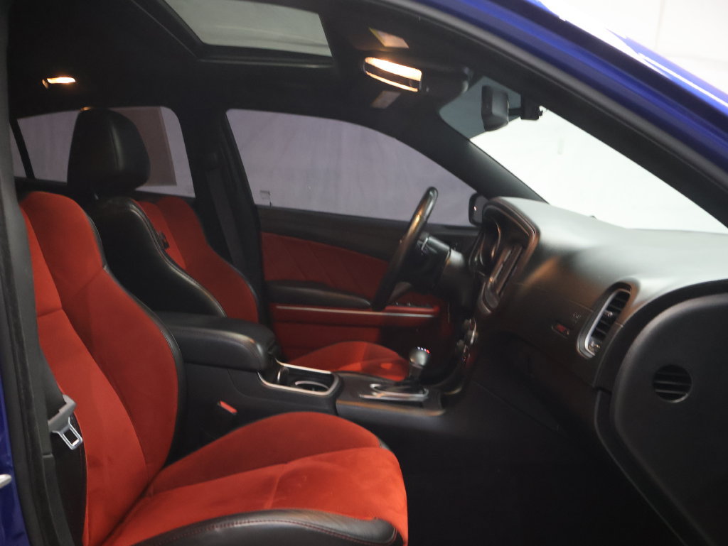 Used 2022 Dodge Charger Scat Pack RWD image 9