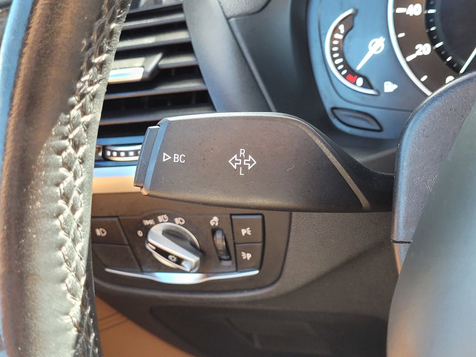 Used 2019 BMW X3 xDrive30i w/ Premium Package image 22