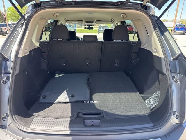 Used 2023 Nissan Rogue SV AWD/4WD image 10
