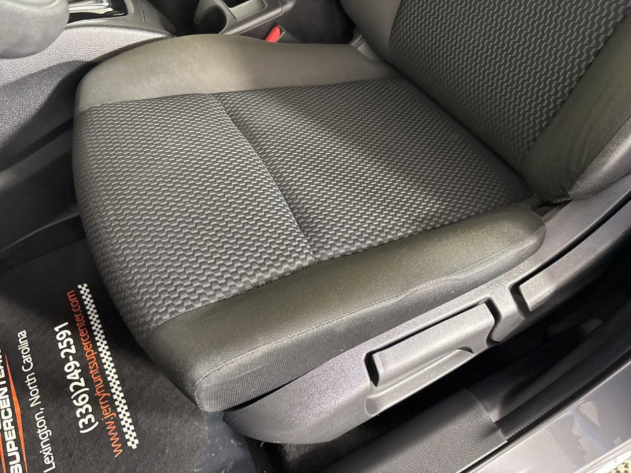 Used 2021 Nissan Rogue Sport S image 11