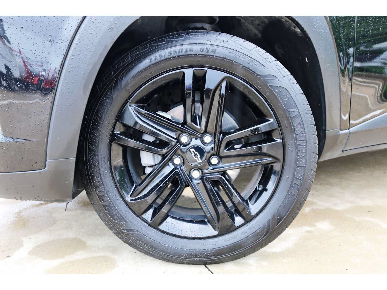 Used 2025 Chevrolet Trax ACTIV w/ Driver Confidence Package FWD image 29