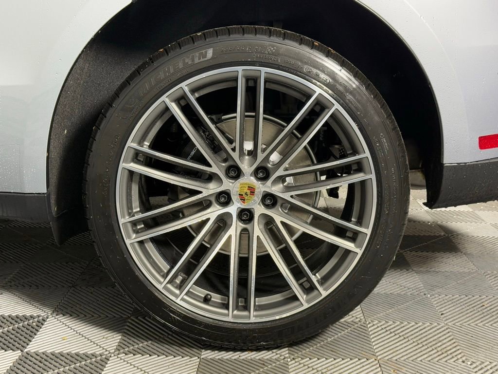 New 2026 Porsche Macan image 12