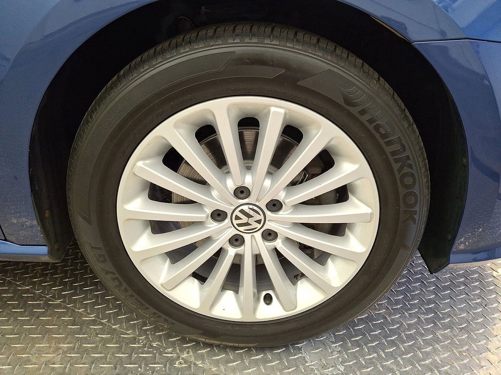 Used 2017 Volkswagen Passat 1.8T SE w/ SE Lighting Package image 27