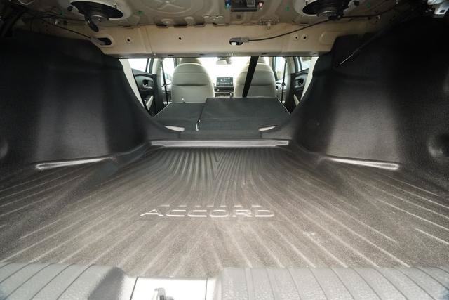Used 2025 Honda Accord SE image 27