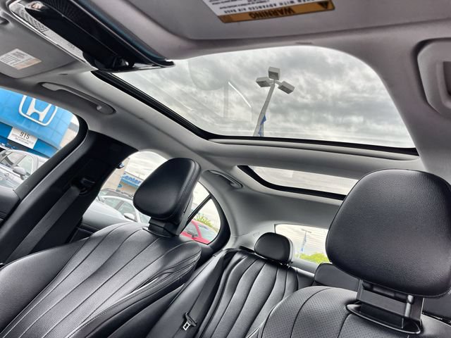 Used 2024 Mercedes-Benz E 350 4MATIC Sedan image 18