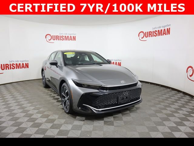 Used 2025 Toyota Crown XLE image 13