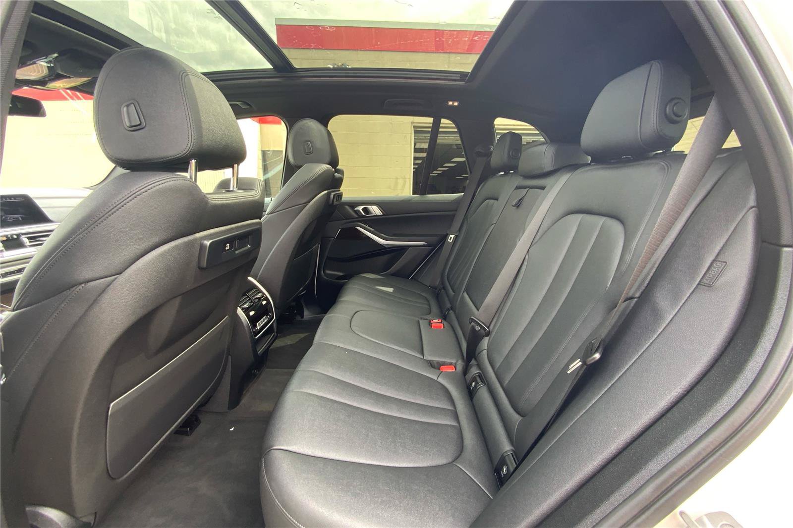 Used 2020 BMW X5 xDrive40i w/ Convenience Package AWD/4WD image 11
