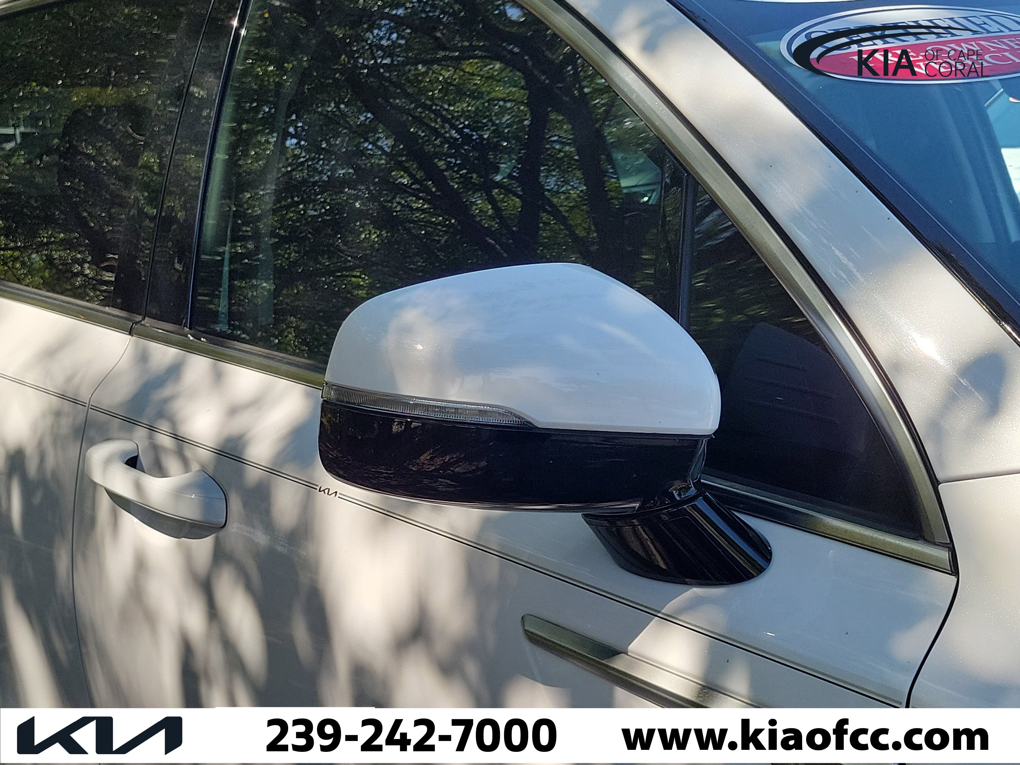 Certified 2023 Kia Sorento LX FWD image 8