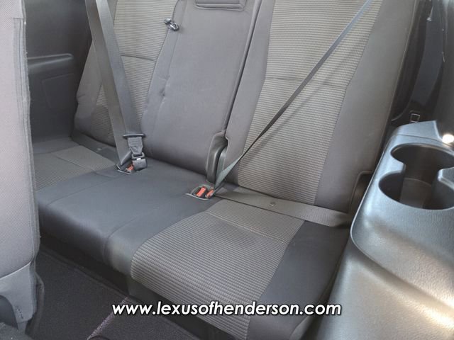 Used 2022 Toyota Highlander LE image 12