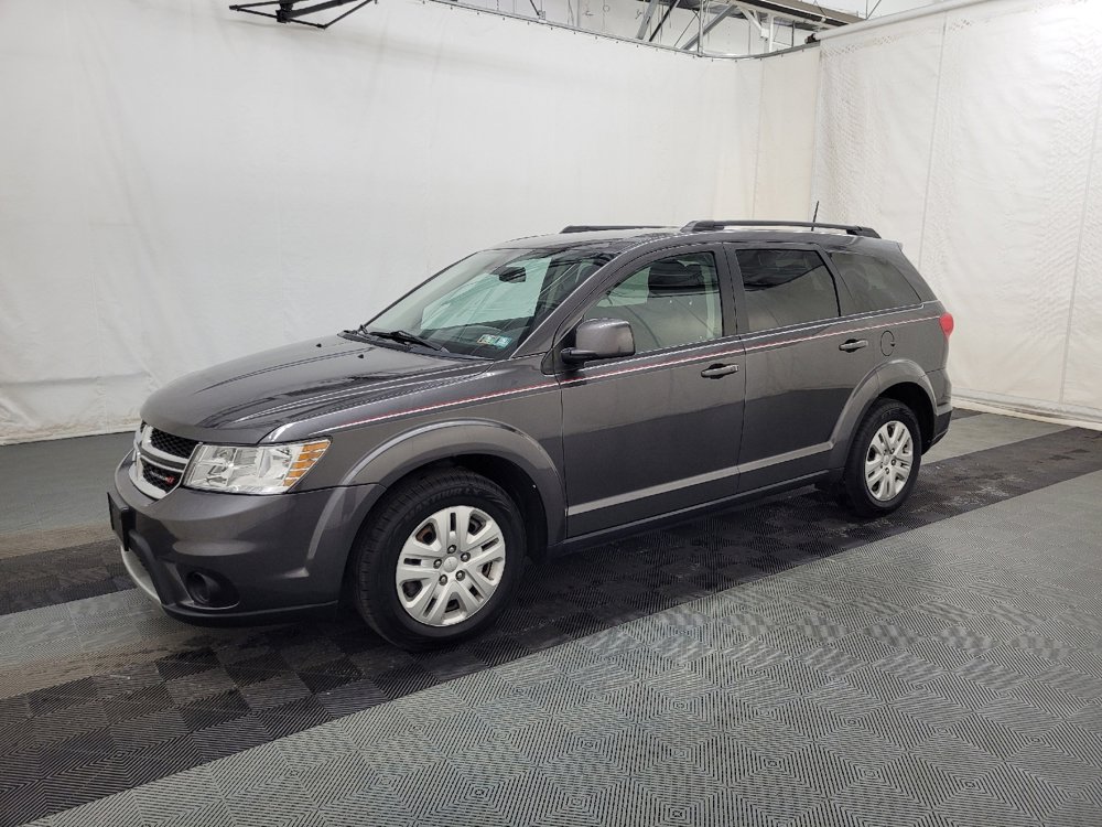 Used 2019 Dodge Journey SE image 2