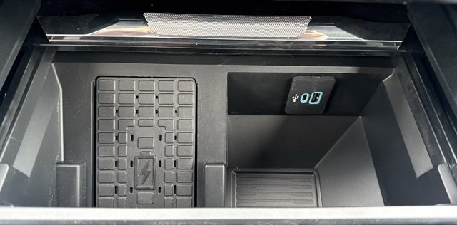 Used 2025 Ford F250 Lariat w/ Lariat Ultimate Package image 16