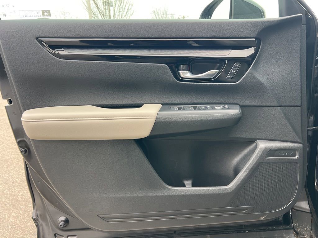 Used 2025 Honda CR-V EX-L image 9