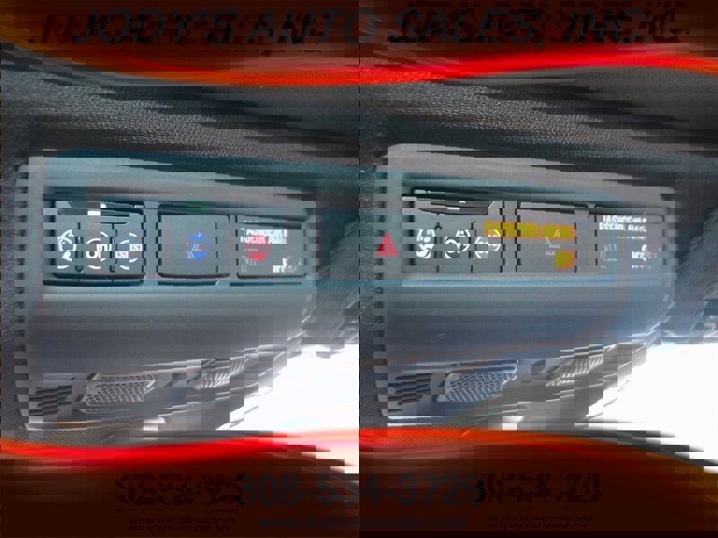 Used 2022 Chevrolet Corvette Stingray Coupe w/ Engine Appearance Package image 26