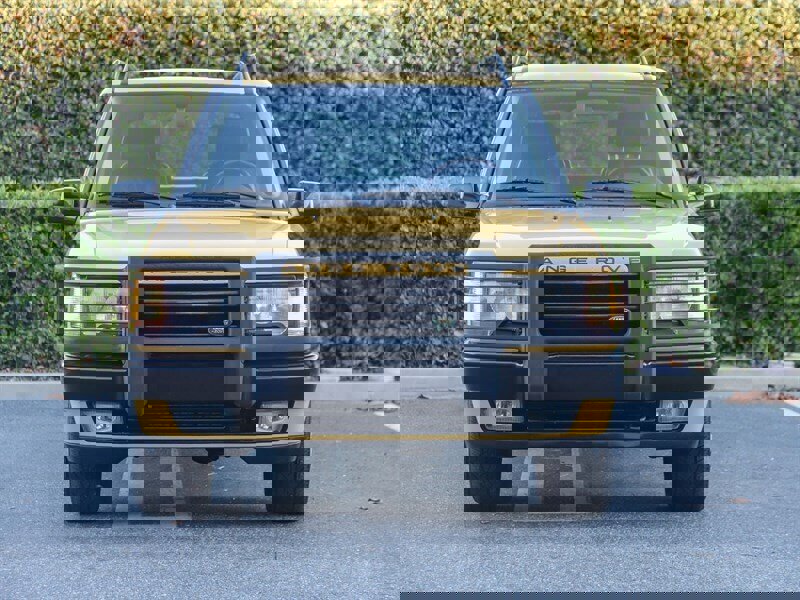 Used 2002 Land Rover Range Rover HSE image 2