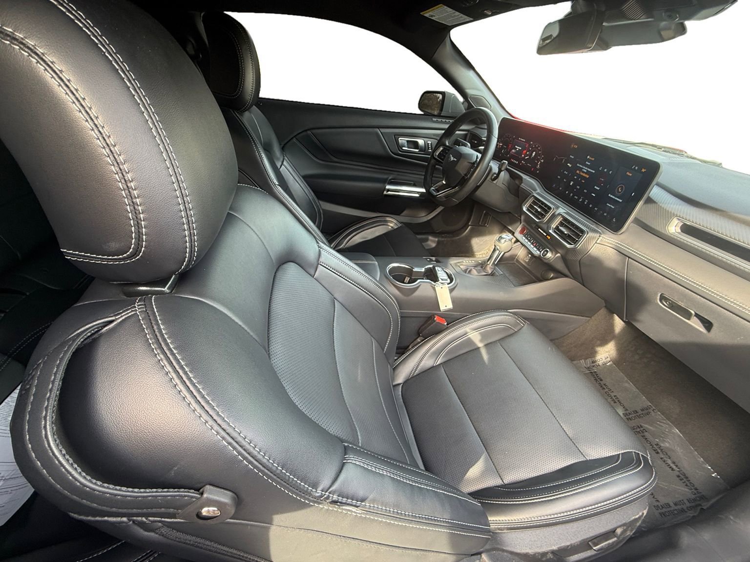 Used 2025 Ford Mustang GT Premium RWD image 17