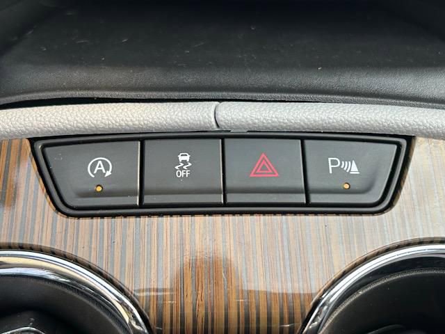 Used 2022 GMC Acadia SLE w/ Driver Convenience Package image 34