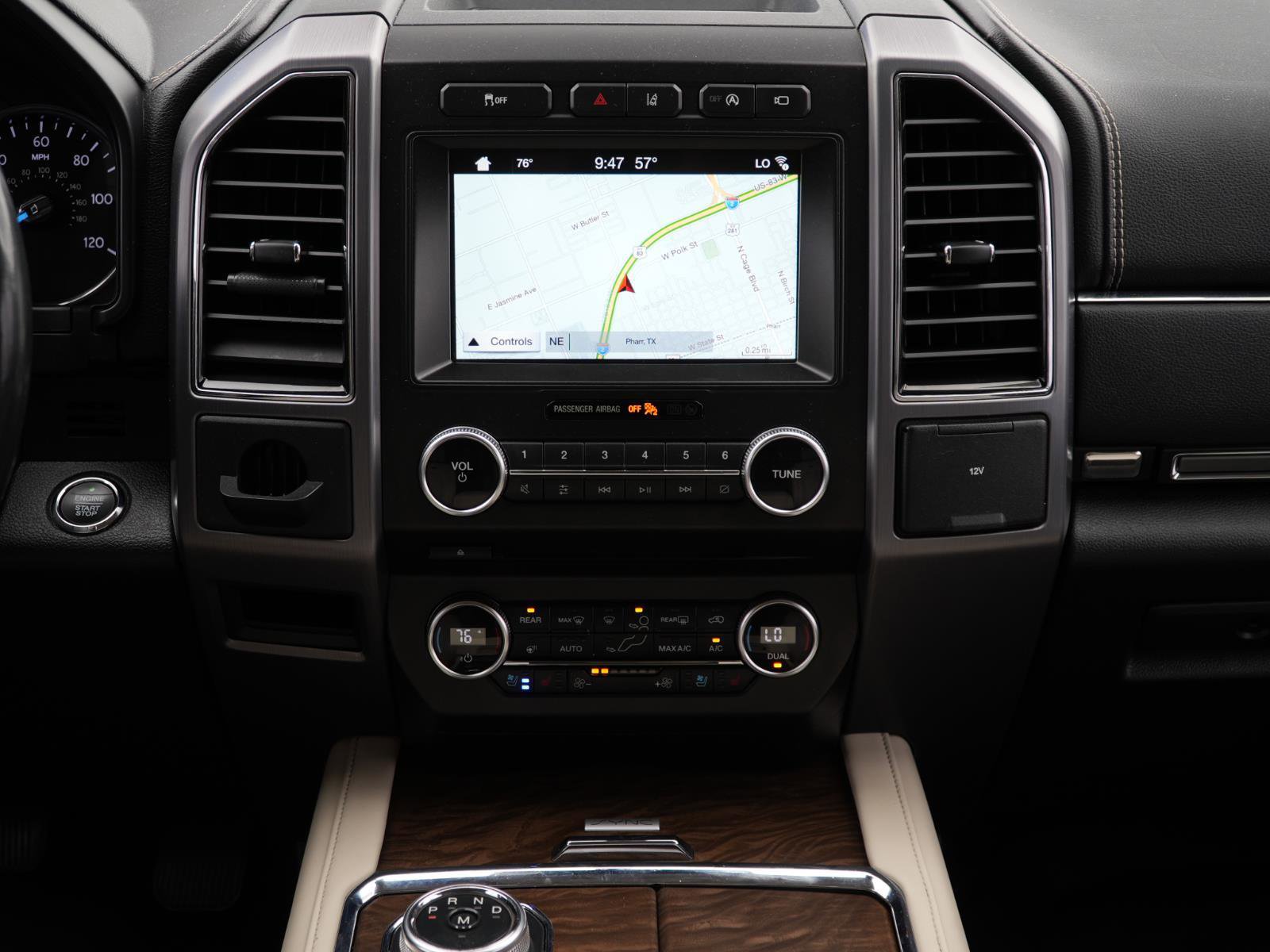 Used 2018 Ford Expedition Platinum image 28