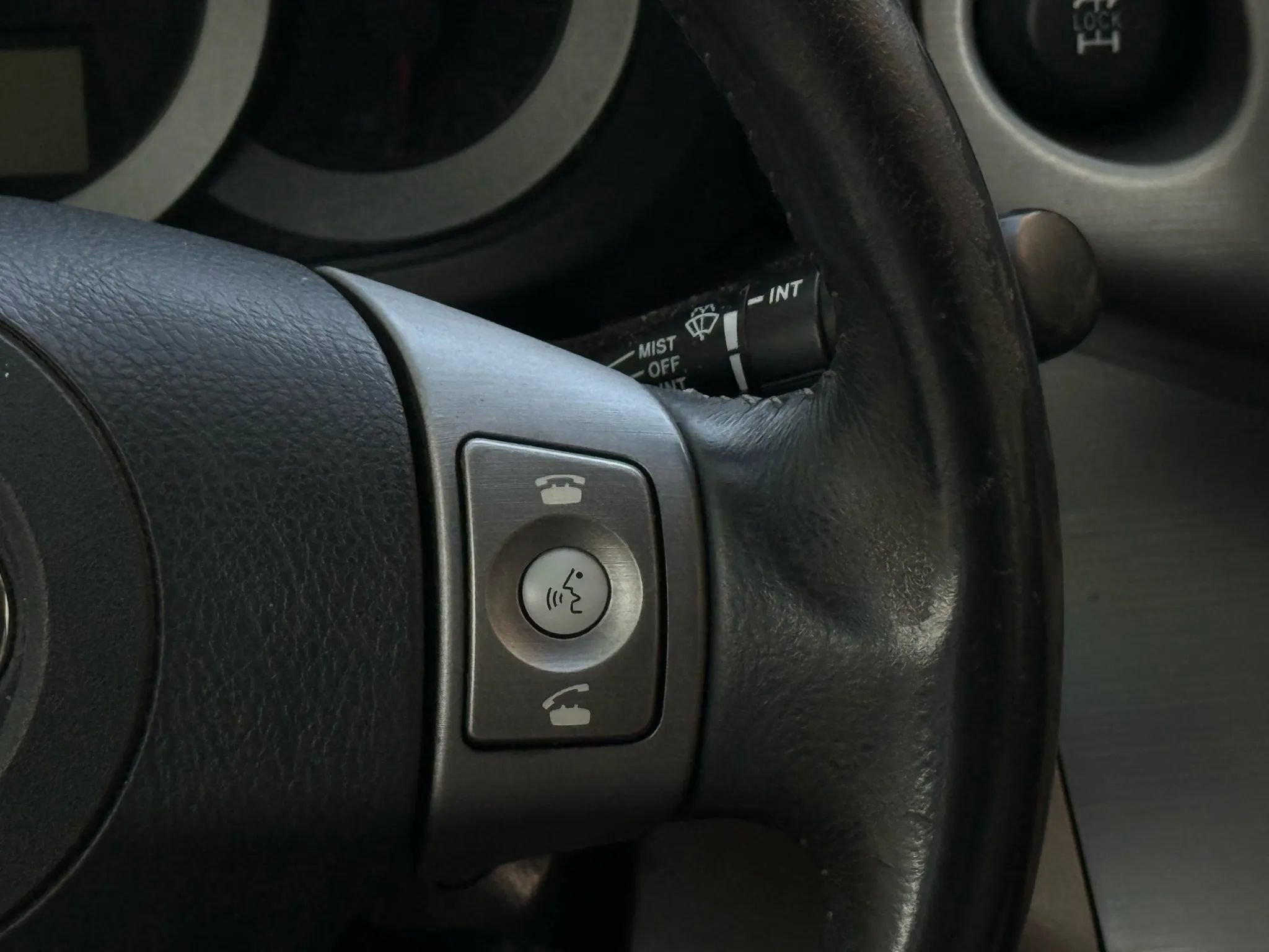 Used 2007 Toyota RAV4 Limited image 33