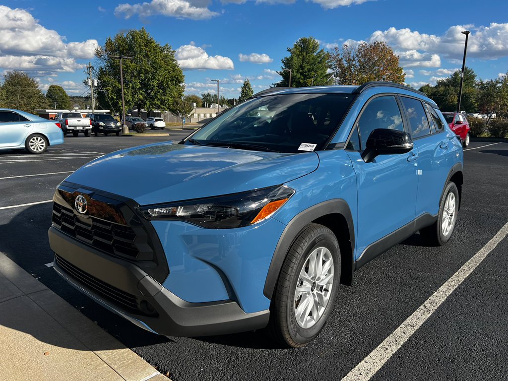 Certified 2026 Toyota Corolla Cross LE image 5