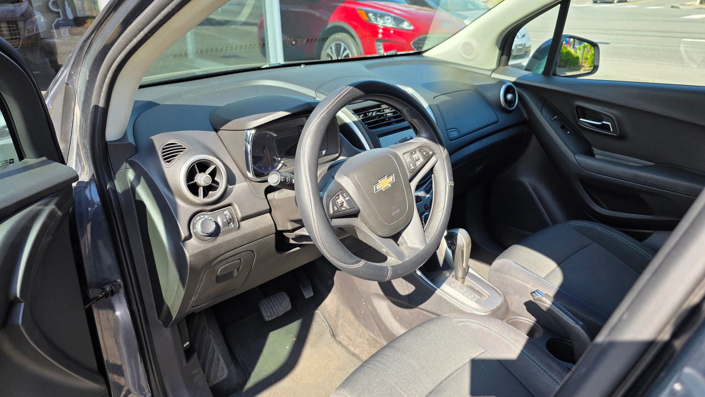 Used 2016 Chevrolet Trax LT image 9