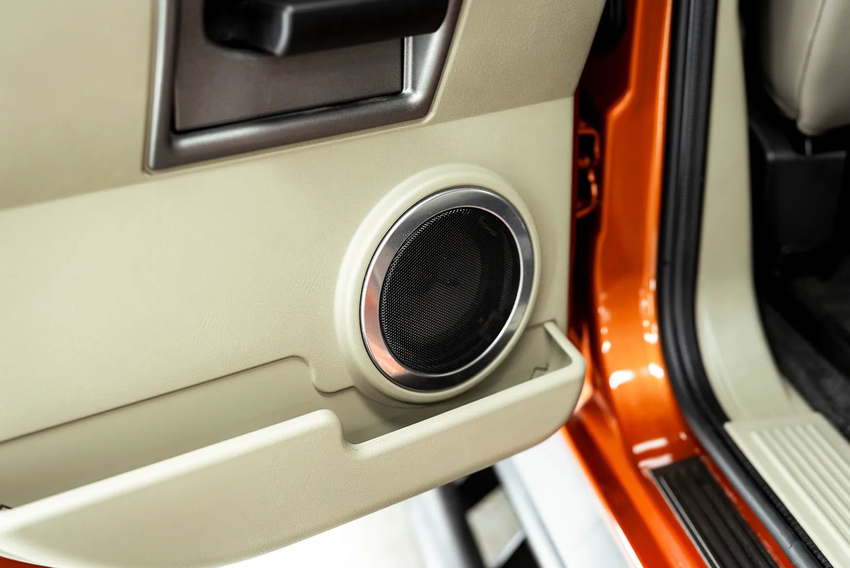 Used 2003 HUMMER H2 Luxury w/ Preferred Equipment Group AWD/4WD image 27