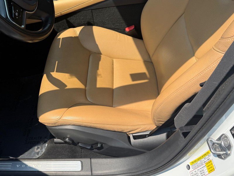Used 2018 Volvo S90 T5 Momentum w/ Convenience Package AWD/4WD image 18