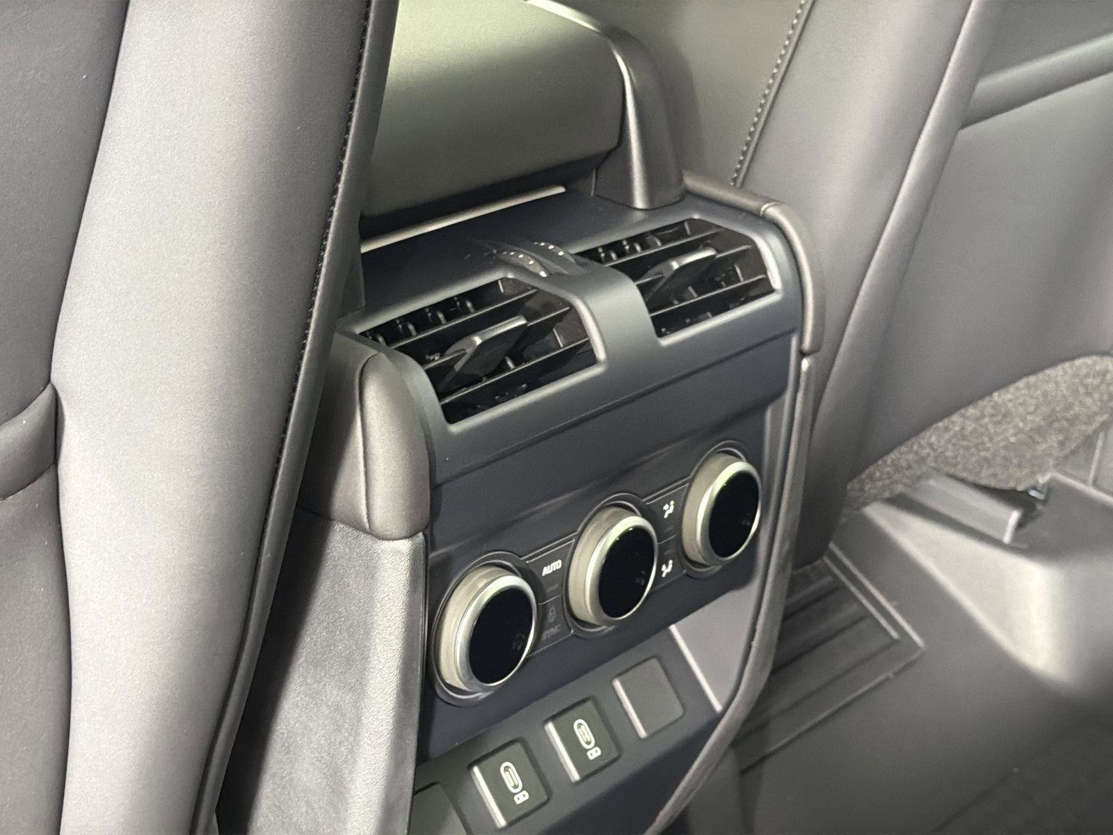 New 2026 Land Rover Defender 110 S image 28