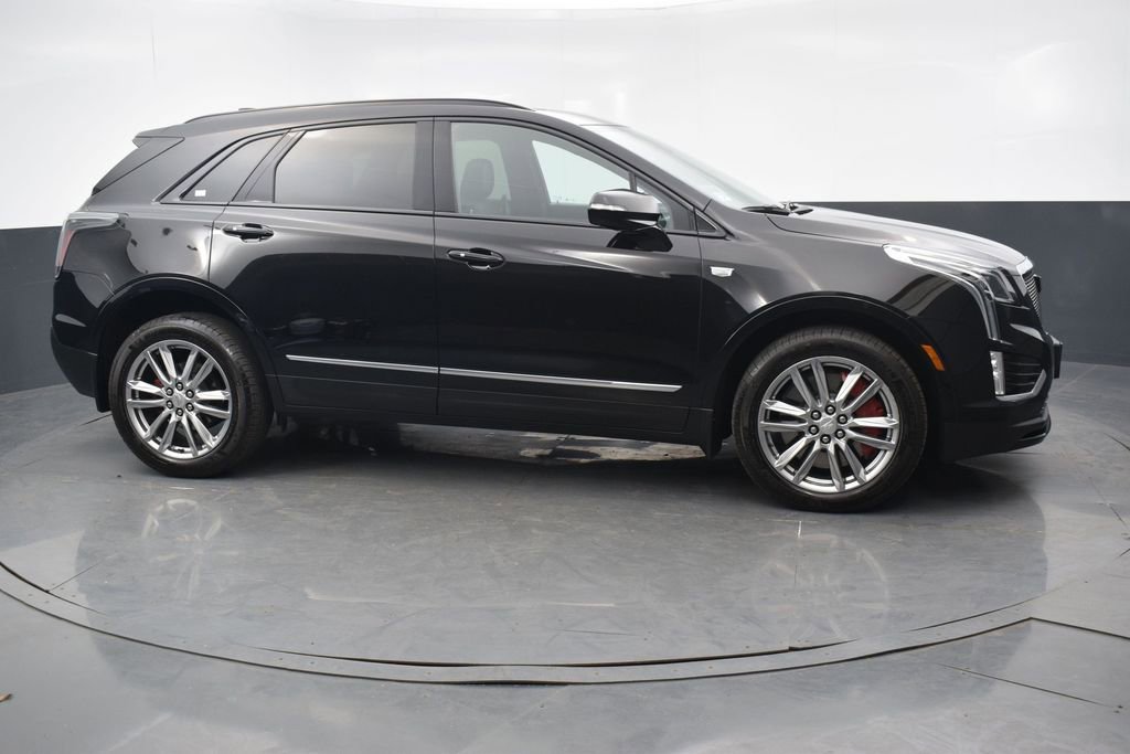 Used 2023 Cadillac XT5 Sportv w/ LPO, Floor Liner Package AWD/4WD image 7