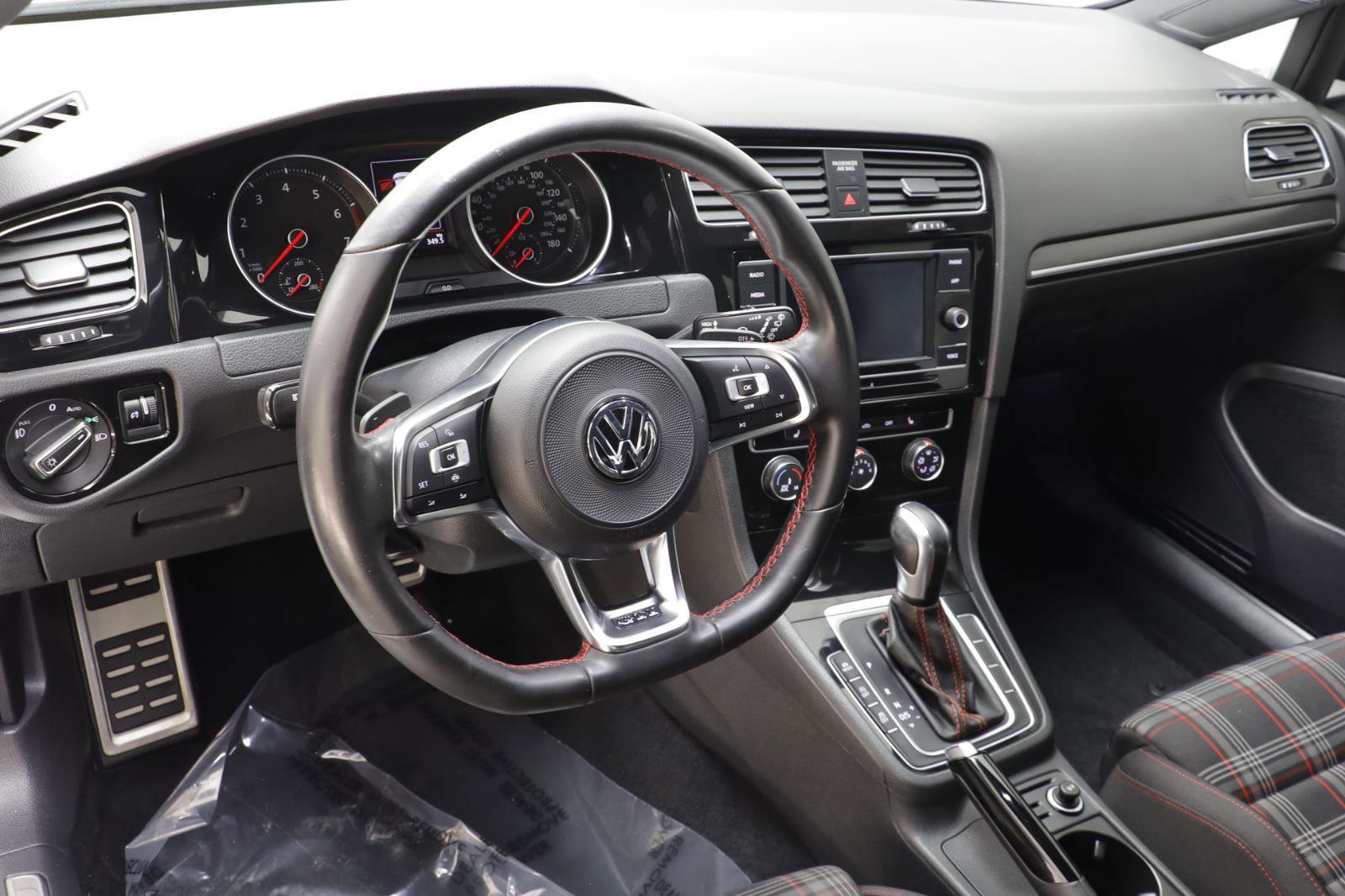 Used 2021 Volkswagen GTI S image 7