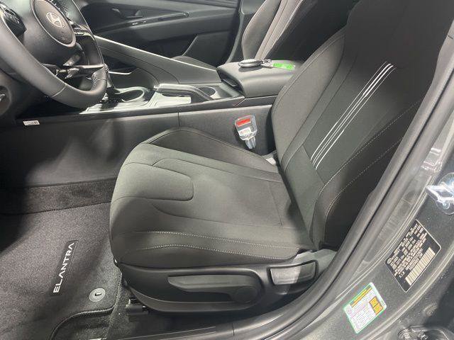 New 2026 Hyundai Elantra Sport image 7