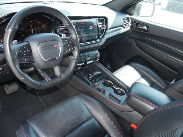 Used 2025 Dodge Durango GT AWD/4WD image 16
