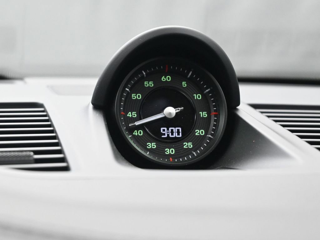 Certified 2026 Porsche 911 GTS image 17