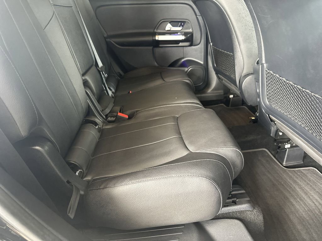 Used 2021 Mercedes-Benz GLB 250 image 23