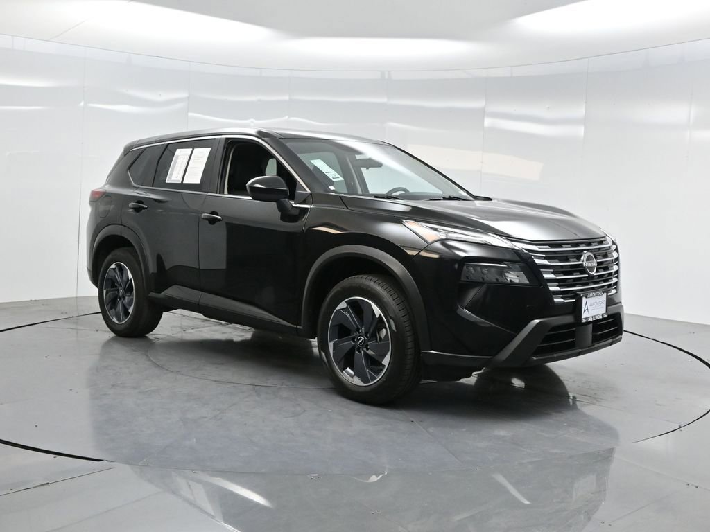 Used 2024 Nissan Rogue SV image 35