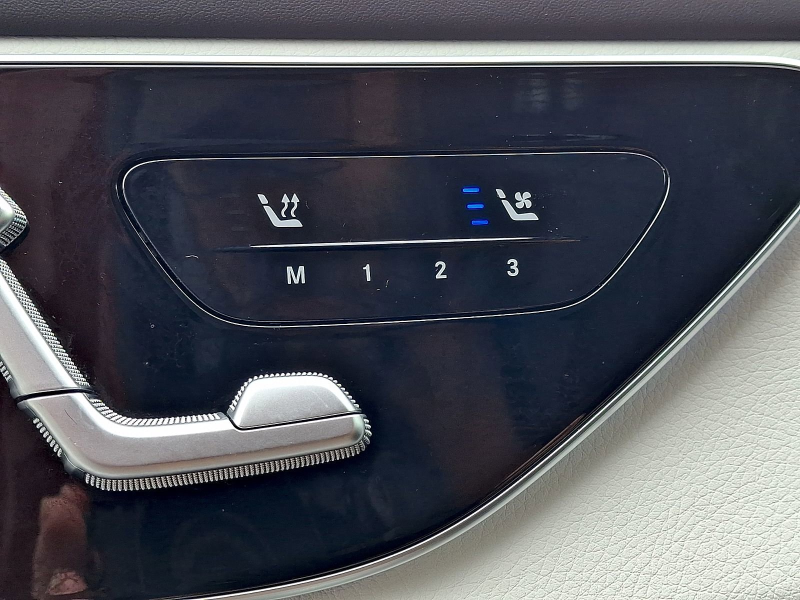 Certified 2024 Mercedes-Benz GLC 300 4MATIC image 24