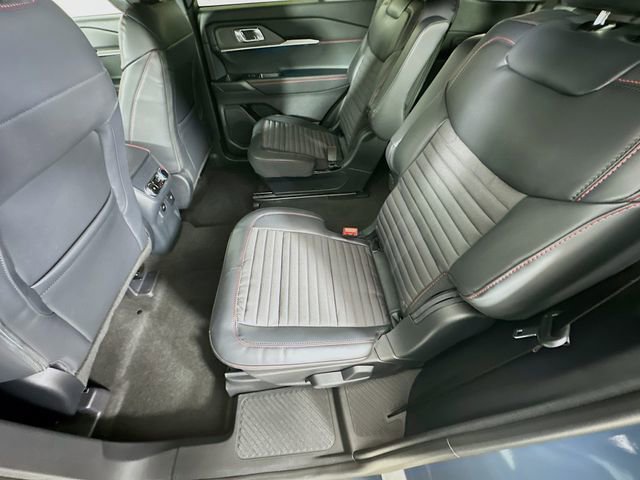 New 2026 Ford Explorer ST-Line w/ ST-Line Street Pack image 26