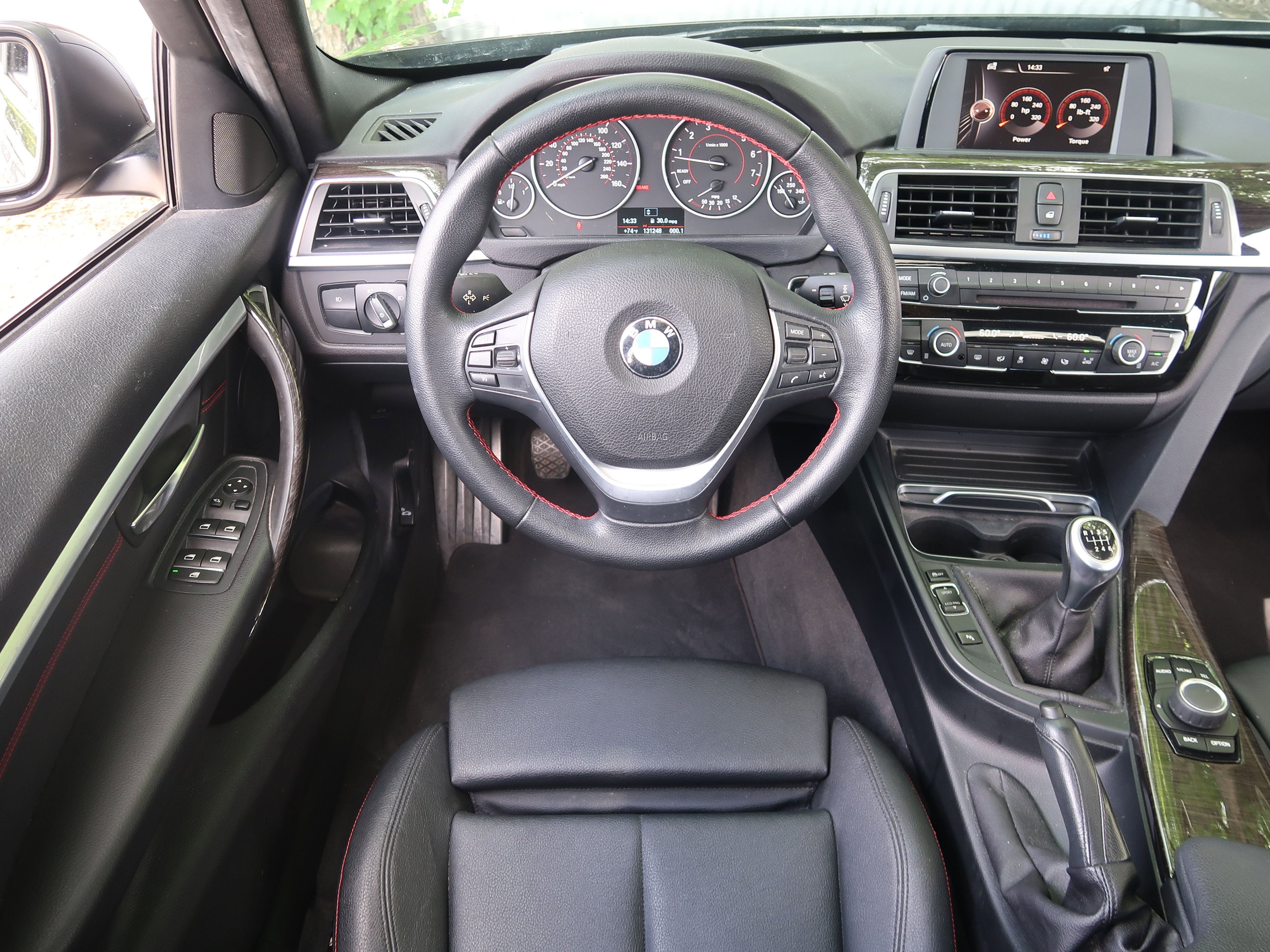 Used 2016 BMW 328i Sedan RWD image 14