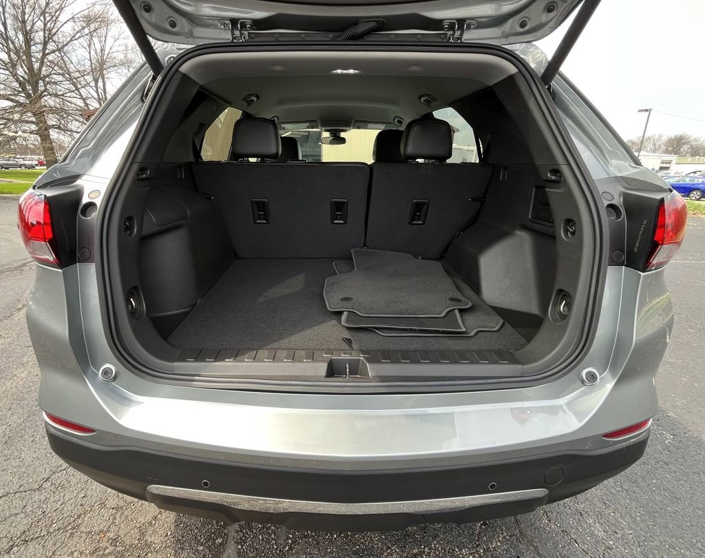 Certified 2024 Chevrolet Equinox Premier w/ LPO, Floor Liner Package FWD image 4