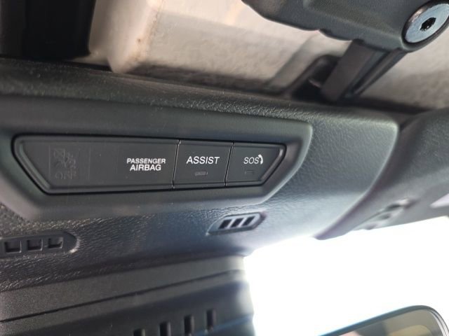 Used 2022 Jeep Wrangler Unlimited Sahara w/ Safety Group AWD/4WD image 32