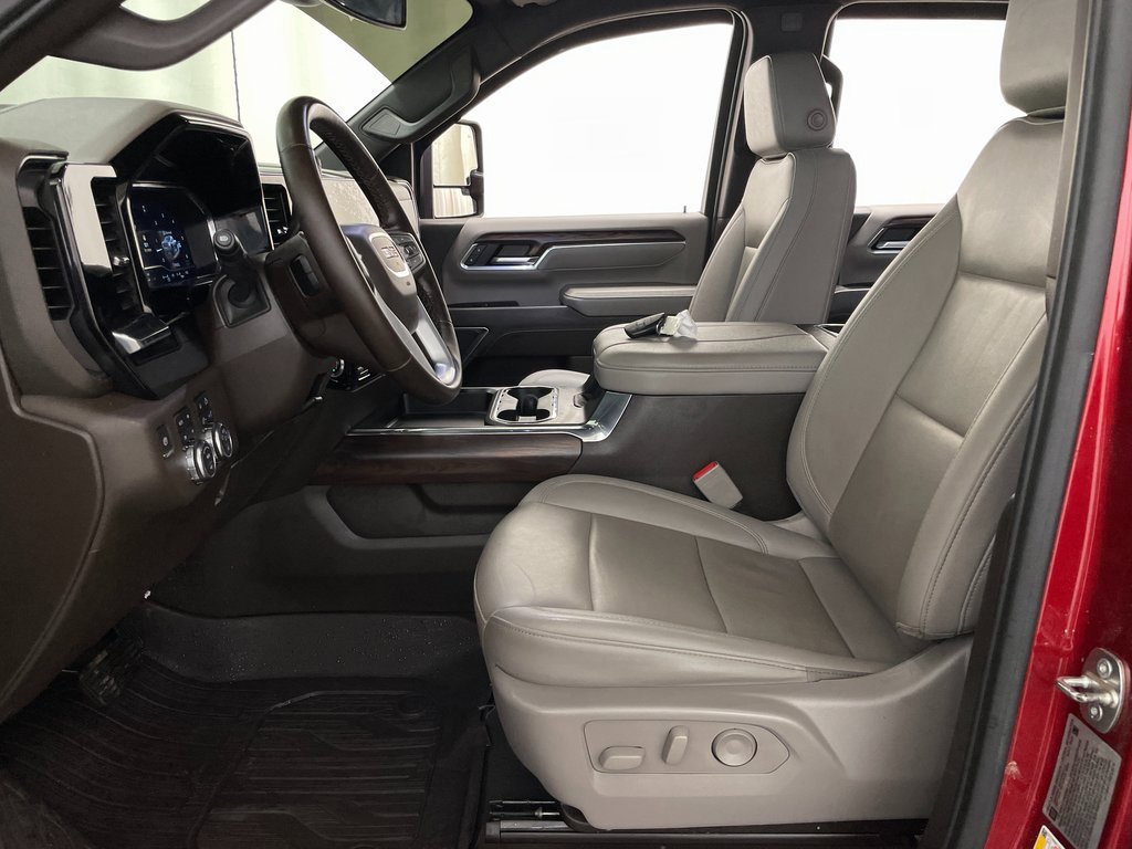 Used 2024 GMC Sierra 2500 SLT w/ SLT Premium Package image 8