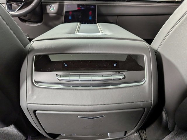 Used 2025 Cadillac Escalade V w/ LPO, ONYX Package image 34