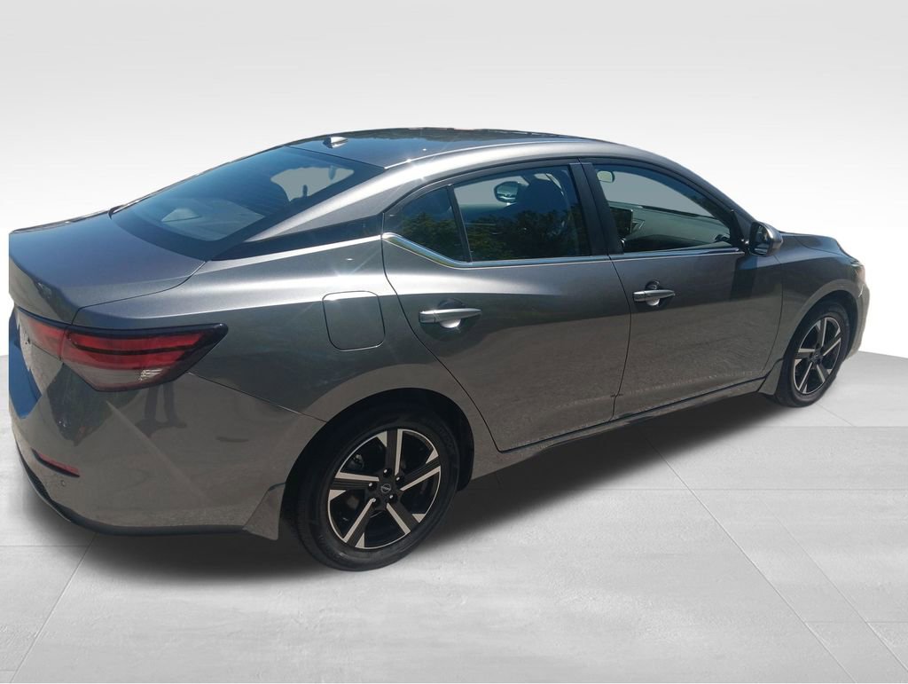 Used 2025 Nissan Sentra SV w/ All-Weather Package FWD image 6