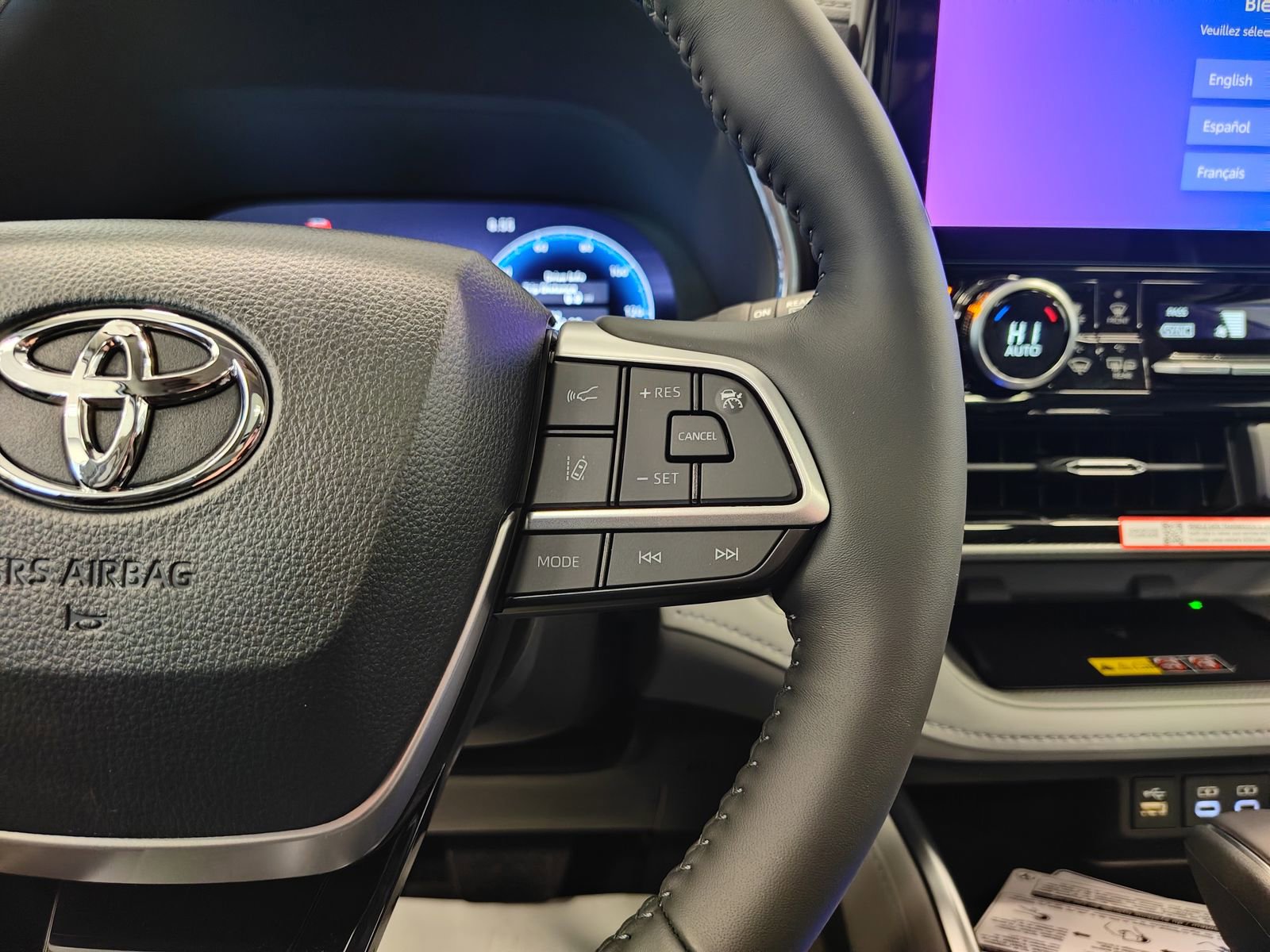 New 2026 Toyota Highlander Platinum image 26