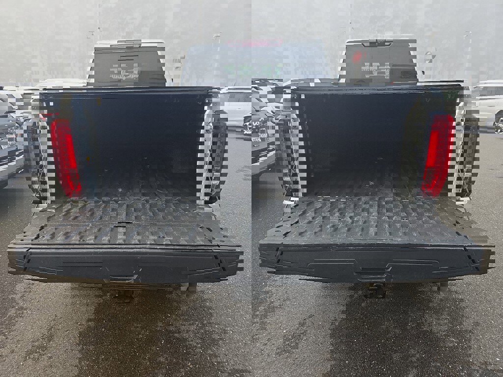 Used 2022 GMC Sierra 3500 Denali w/ Denali Ultimate Package image 6