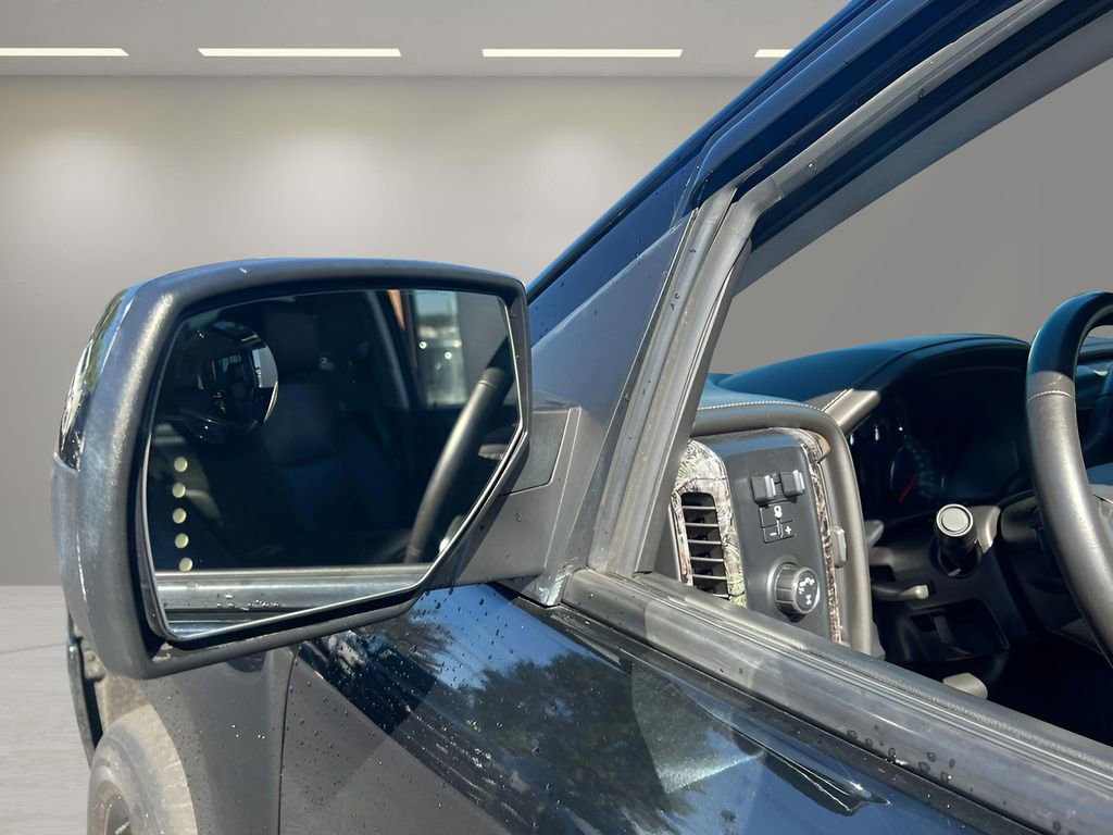 Used 2018 Chevrolet Silverado 1500 LTZ Z71 w/ Realtree Edition image 26